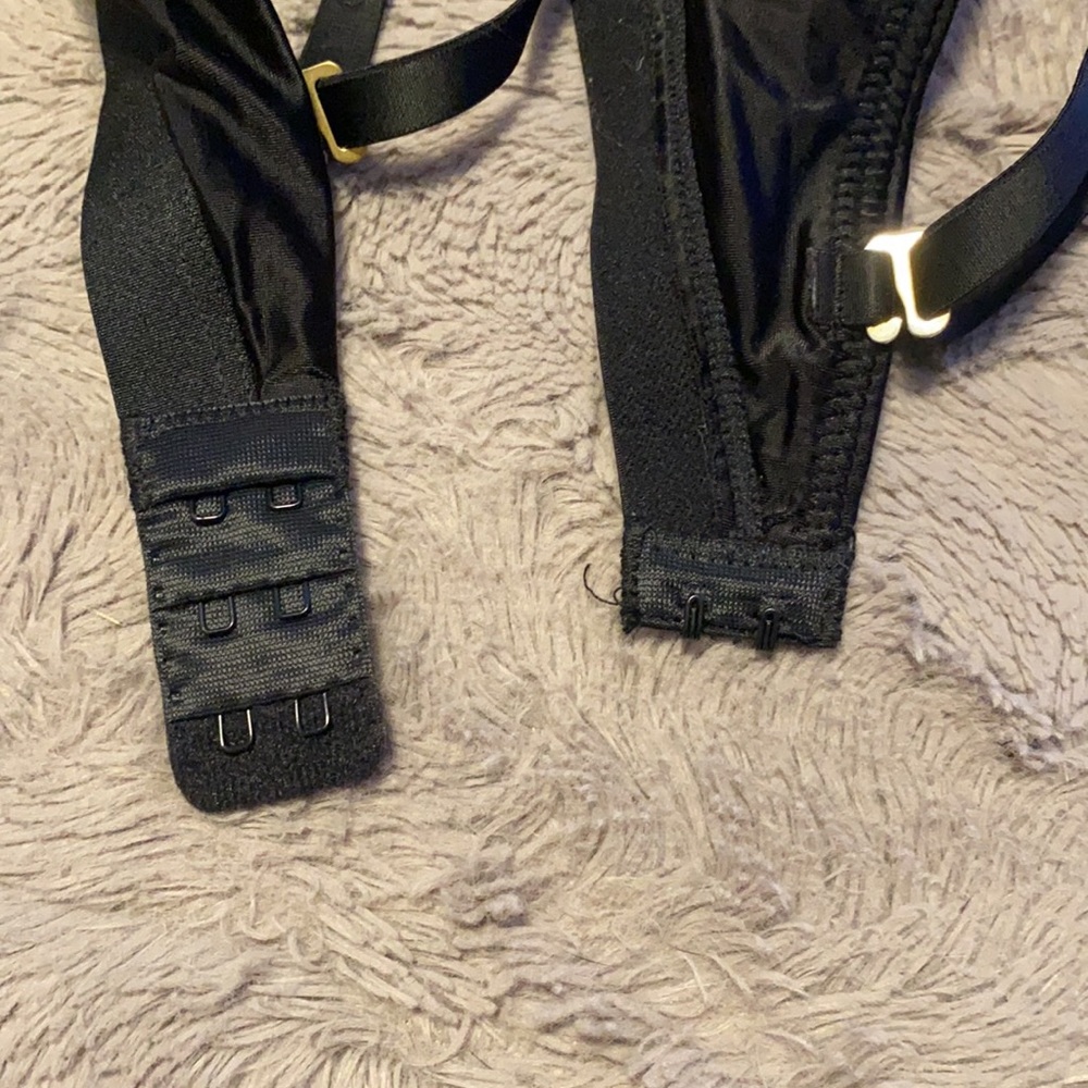 Black Lightly Lined Bra - image 6